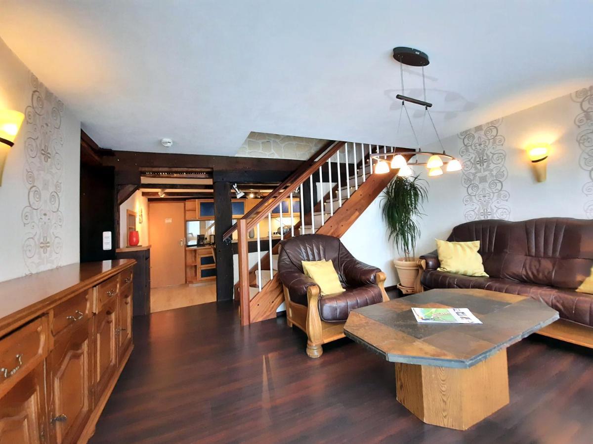 Hotel Vier Spitzen Lauenforde Exterior photo