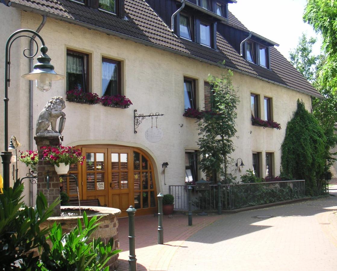 Hotel Vier Spitzen Lauenforde Exterior photo